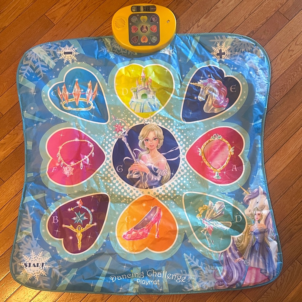 Kids Dancing Challenge Playmat - Blue and Yellow